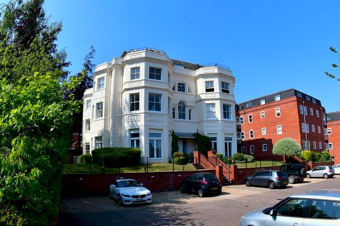 1 Bedroom Flat To Rent In Bridge Street, Kenilworth, Warwickshire, CV8