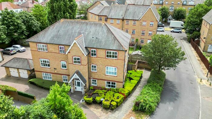 1 Bedroom Flat To Rent In Chamberlayne Avenue, Wembley, HA9