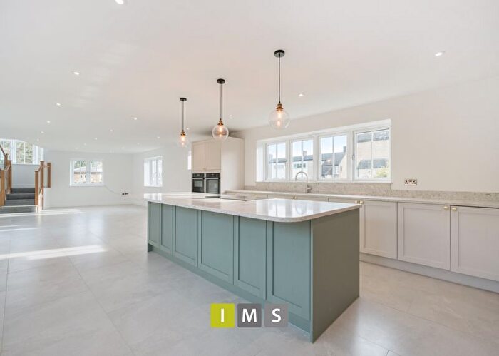 4 Bedroom Detached House For Sale In Station Road, Bletchingdon, Kidlington, OX5