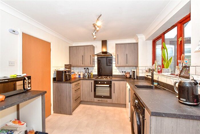 2 Bedroom Semi-Detached House For Sale In Sheppard Close, Lovedean, Waterlooville, Hampshire, PO8