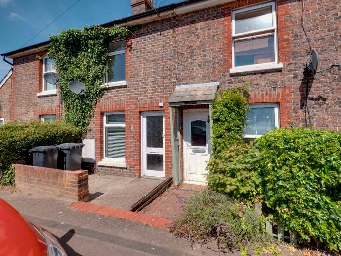 2 Bedroom Terraced House To Rent In Gordon Road, Hailsham, East Sussex, BN27