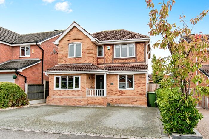 4 Bedroom Detached House For Sale In Windsor Close, Normanton, WF6