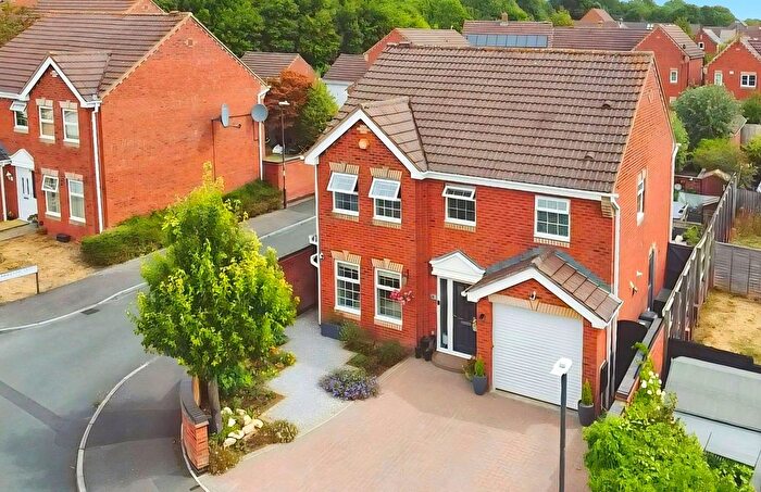 4 Bedroom Detached House For Sale In Warrener Close, Swindon, SN25