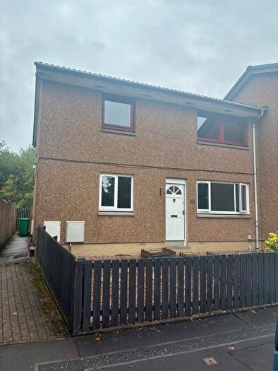 2 Bedroom Flat To Rent In Elgin Court, Dunfermline, Fife, KY12