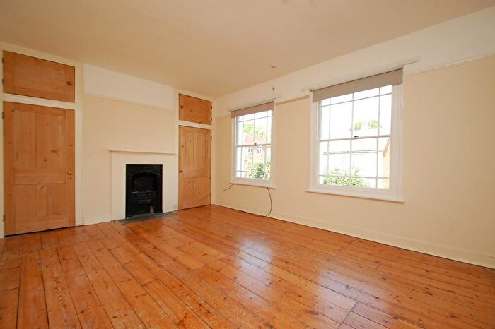 2 Bedroom End Of Terrace House To Rent In Rose Valley, Brentwood, CM14