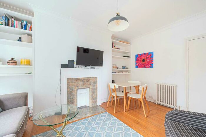 1 Bedroom Flat To Rent In Belsize Park, Belsize Park, London, NW3