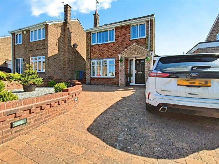 3 Bedroom Detached House For Sale In Bracken Close, Warsop, NG20