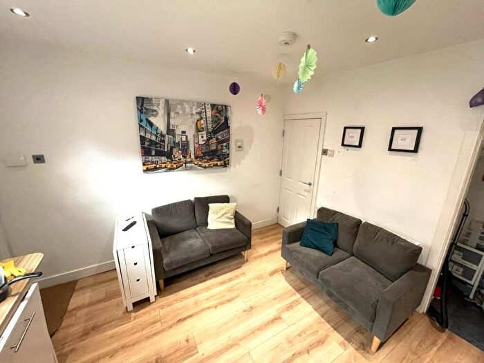 4 Bedroom House To Rent In Ramsey Road Crookesmoor Sheffield, S10