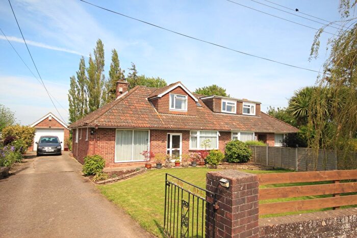 3 Bedroom Chalet For Sale In River Lane, Dunwear, Bridgwater, TA7