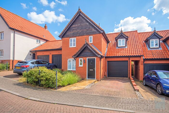 3 Bedroom Terraced House For Sale In Eddington Way, Easton, NR9