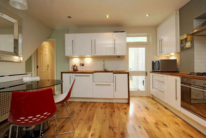 1 Bedroom Flat To Rent In Burlington Road, London, SW6