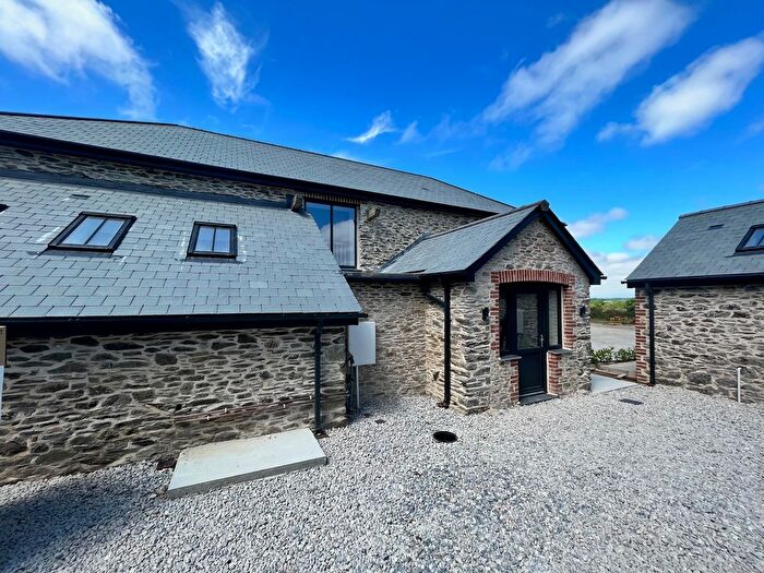 4 Bedroom Barn Conversion To Rent In Lanuah Farm, St. Austell, PL26