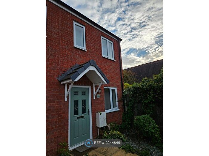 2 Bedroom Semi-Detached House To Rent In Lansdowne Road, Leicester, LE2