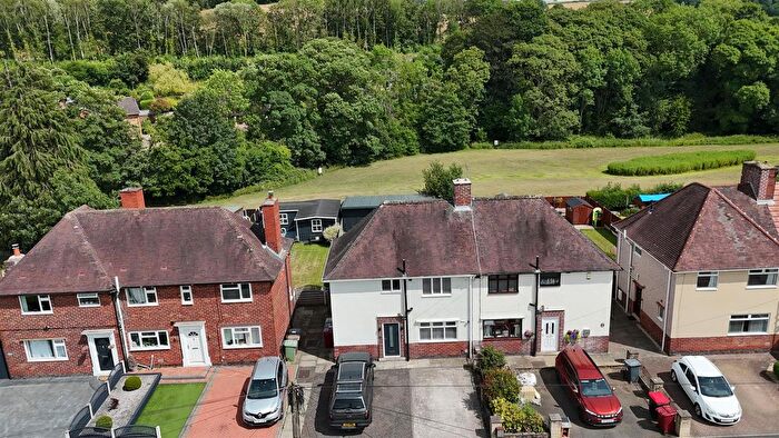 3 Bedroom Semi-Detached House For Sale In Hardhurst Road, Unstone, Dronfield, S18