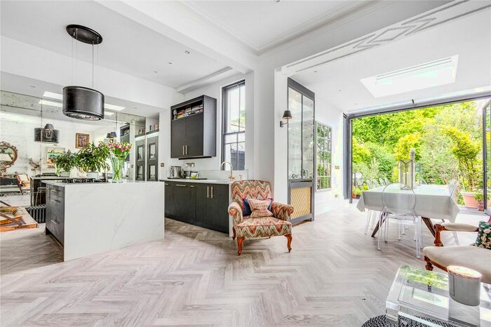 5 Bedroom Semi-Detached House To Rent In Sibella Road, London, SW4