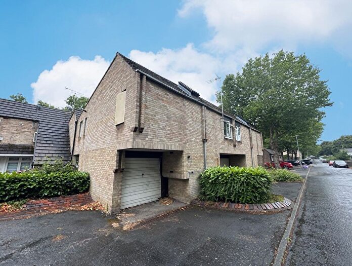 1 Bedroom Flat For Sale In Beambridge, Basildon, Essex, SS13