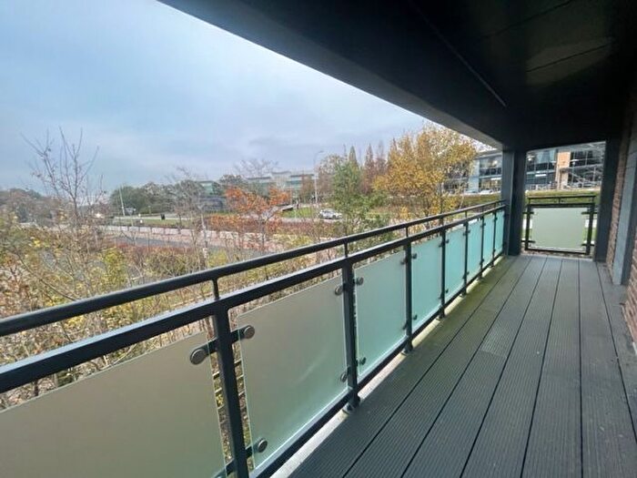 2 Bedroom Flat To Rent In Elm Road, Shirley, Solihull, B90