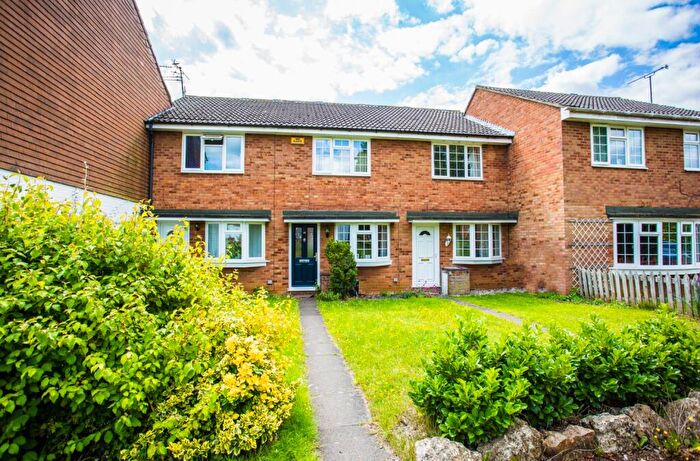 2 Bedroom Terraced House For Sale In Redshaw Close, Buckingham, MK18