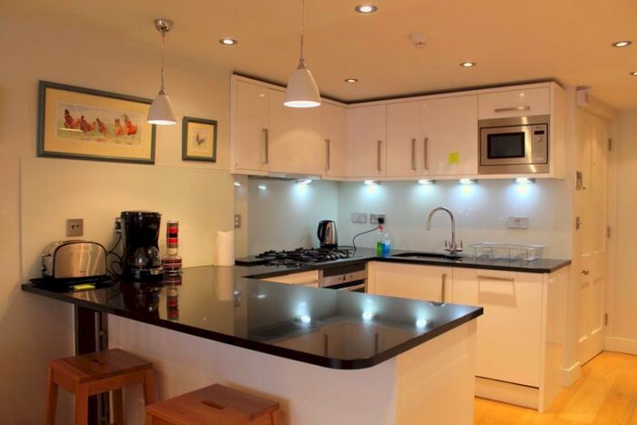 2 Bedroom Flat To Rent In B F Mercery Lane, Canterbury, CT1