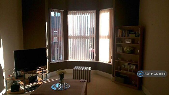 1 Bedroom Flat To Rent In Lyme Grove, Stockport, SK2