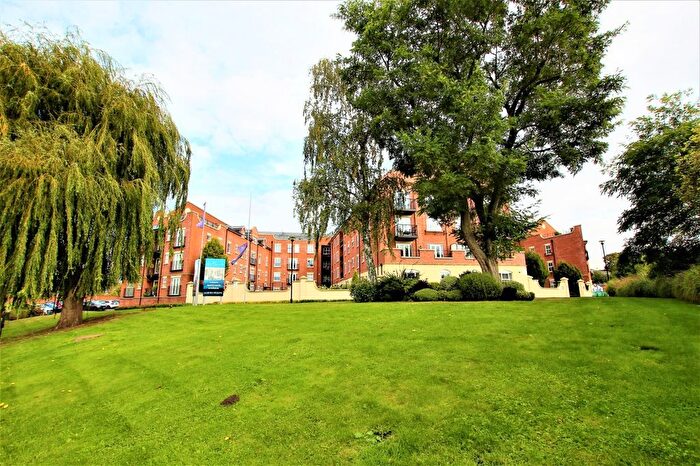 2 Bedroom Flat To Rent In Harry Davis Court, Armstrong Drive, Worcester, Worcestershire, WR1