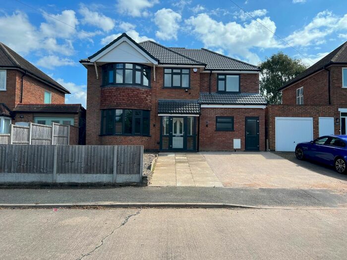 5 Bedroom Detached House To Rent In Wintersdale Road, Leicester, LE5