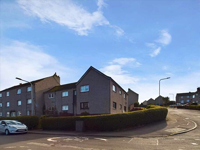 2 Bedroom Flat For Sale In Hillside Road, Campbeltown, PA28