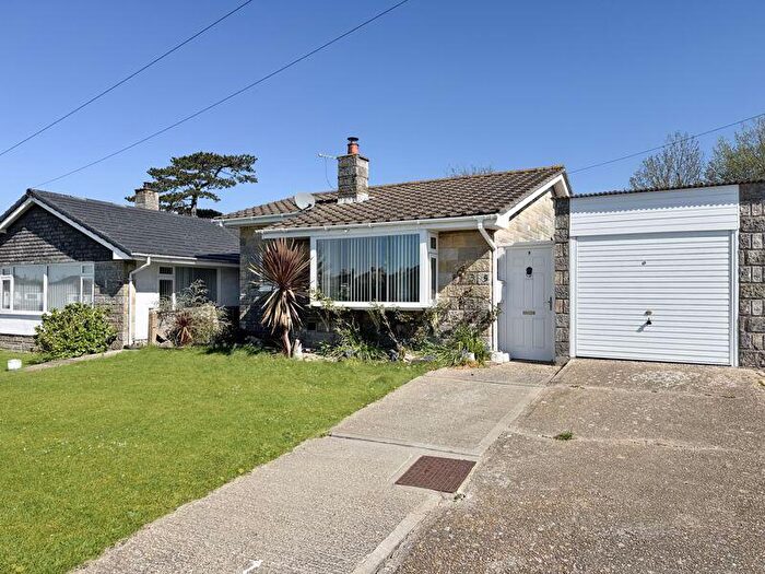 2 Bedroom Bungalow For Sale In Detached Bungalow With Garage, PO30