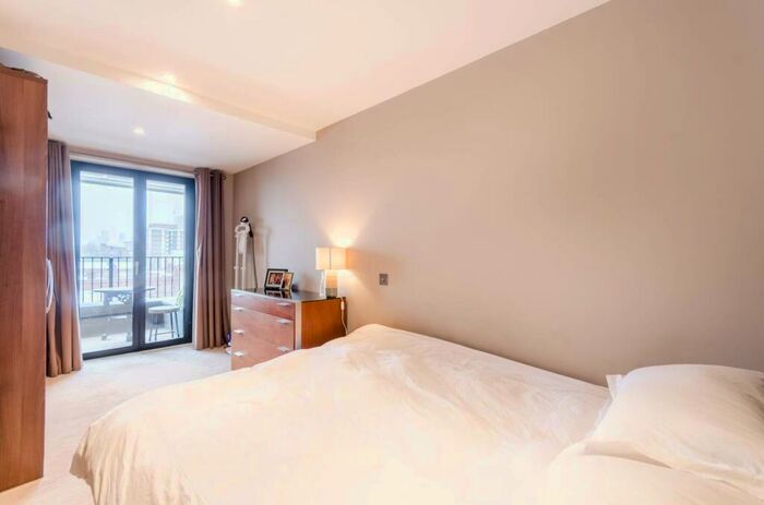 1 Bedroom Flat To Rent In De Beauvoir Crescent, Haggerston, London, N1