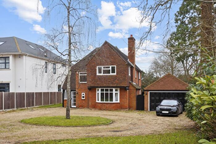 4 Bedroom Detached House To Rent In St. Leonards Hill Windsor, SL4