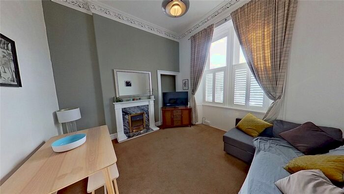 2 Bedroom Flat To Rent In Graham Street, Edinburgh, Midlothian, EH6