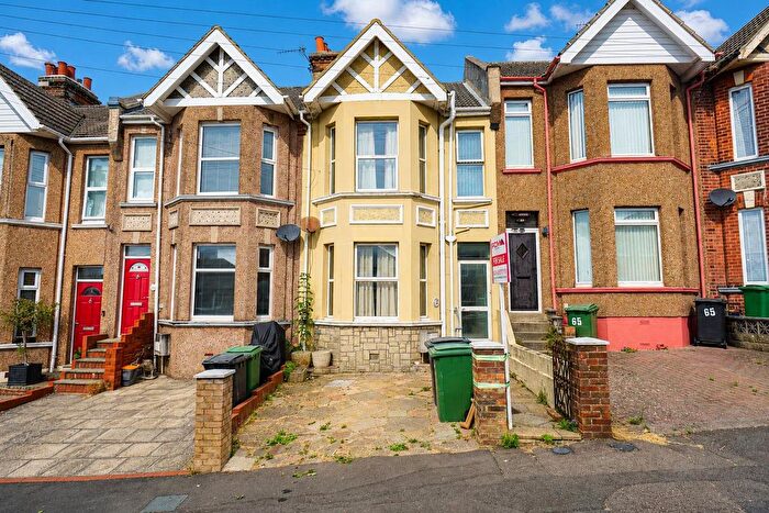 3 Bedroom Terraced House For Sale In Clifton Road, Hastings, TN35
