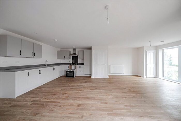 3 Bedroom Flat To Rent In Galton Road, Cambridge, Cambridgeshire, CB3