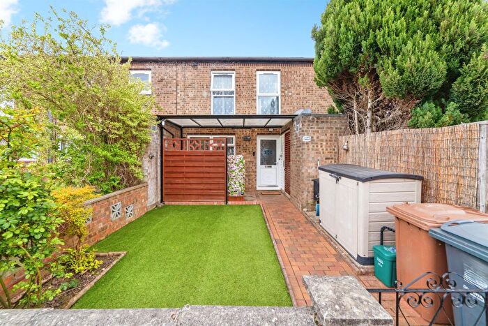 4 Bedroom Terraced House For Sale In Ripon Road, Stevenage, SG1