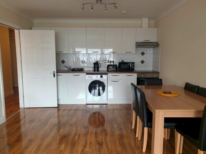 2 Bedroom Flat To Rent In Grand Parade, High Street, Poole, BH15