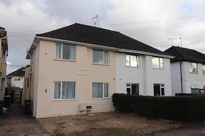 2 Bedroom Flat To Rent In Melmore Gardens, Cirencester, GL7