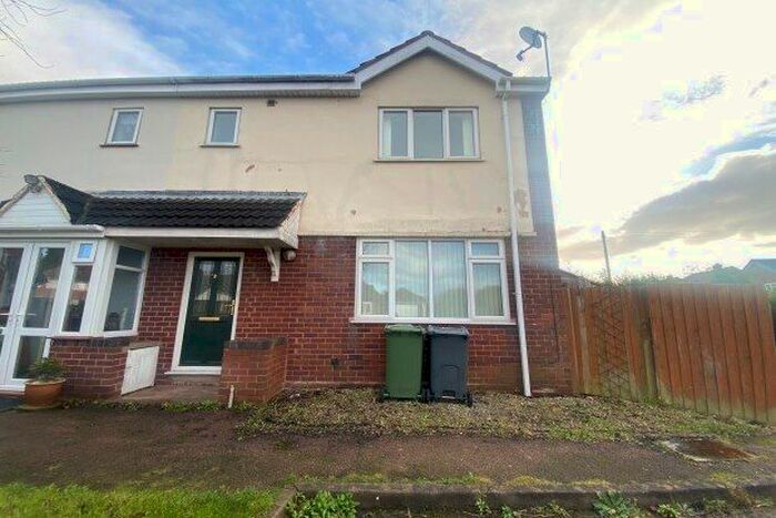 2 Bedroom Property To Rent In Field Lane, Walsall, WS4