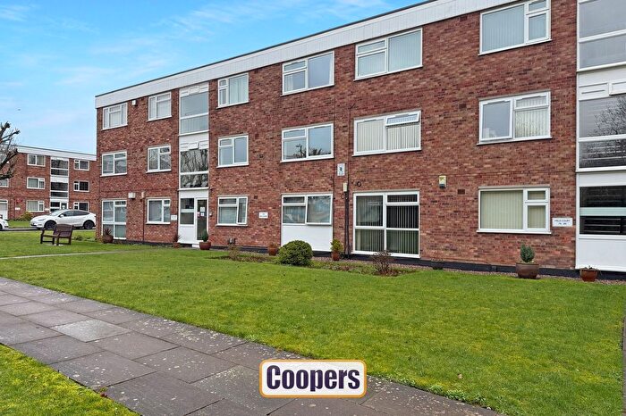 2 Bedroom Flat For Sale In Henley Green, Coventry, CV2
