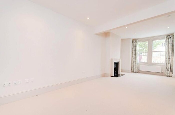 4 Bedroom Terraced House To Rent In Haldon Road, London, SW18