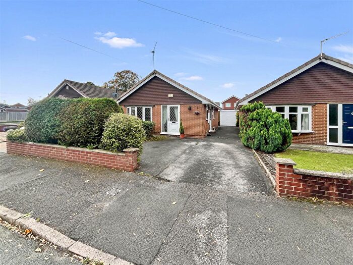 2 Bedroom Property For Sale In Gowy Close, Sandbach, CW11