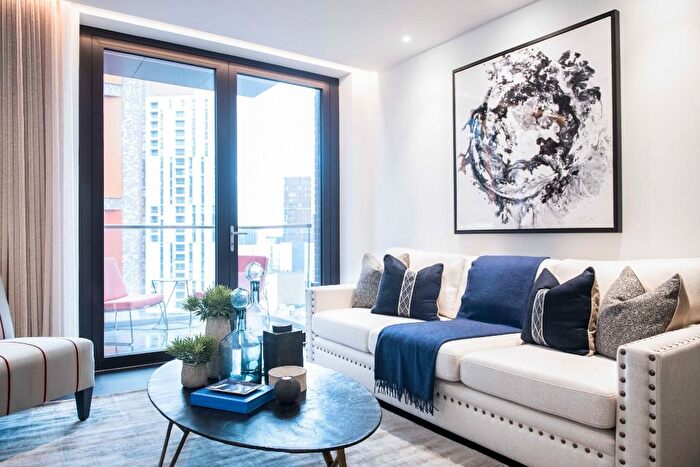 3 Bedroom Flat To Rent In The Residences, Nine Elms, London, SW11