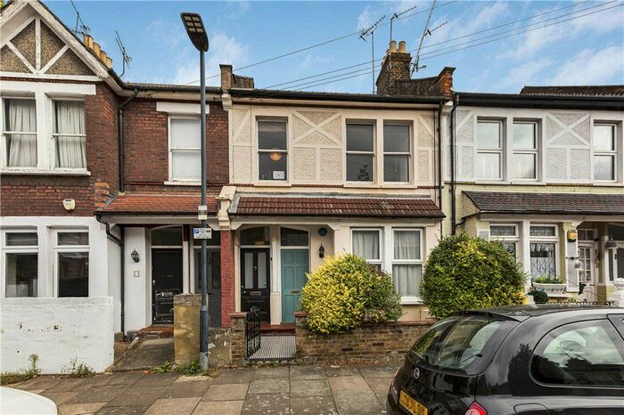 2 Bedroom Maisonette To Rent In Heysham Road, London, N15