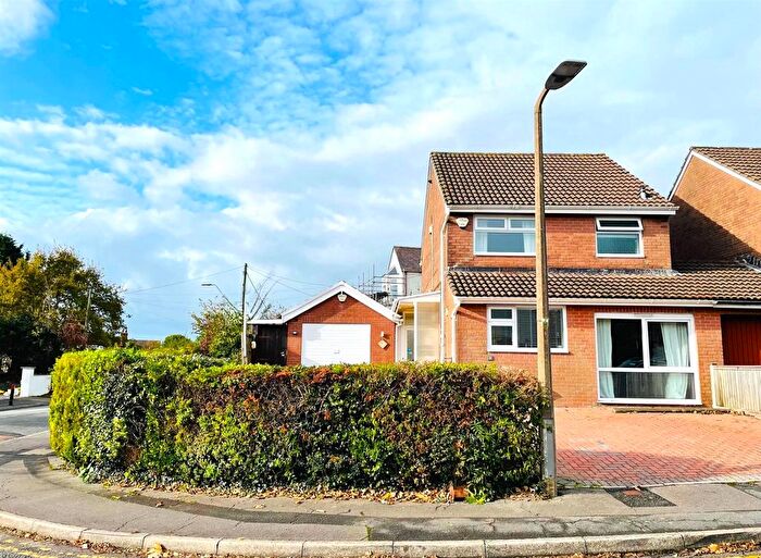 3 Bedroom Link Detached House For Sale In Heol Gwenallt, Gorseinon, Swansea, SA4