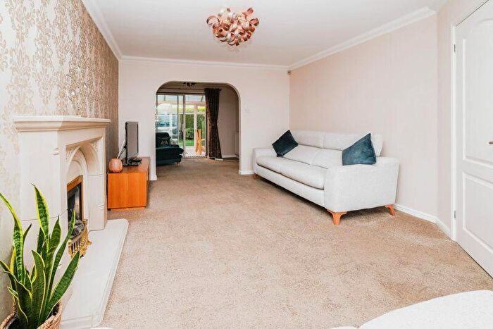 5 Bedroom Detached House For Sale In Chater Close, Whiston, L35