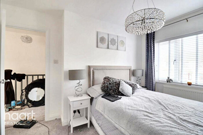3 Bedroom Terraced House To Rent In Middle Road, Bristol, BS15