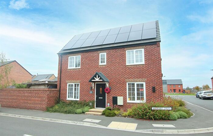 3 Bedroom Semi-Detached House For Sale In Midford Drive, Wheatley, Doncaster, DN2