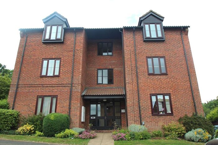 1 Bedroom Flat To Rent In Half Moon Meadow, Hemel Hempstead, HP2