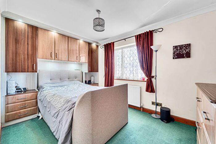 3 Bedroom Semi-Detached House For Sale In Napier Walk, Ashford, TW15