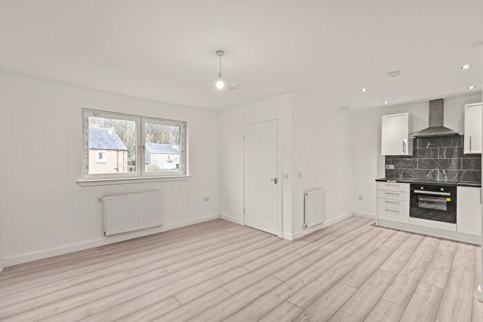 2 Bedroom Flat To Rent In Woodburn Drive, Alloa, FK10