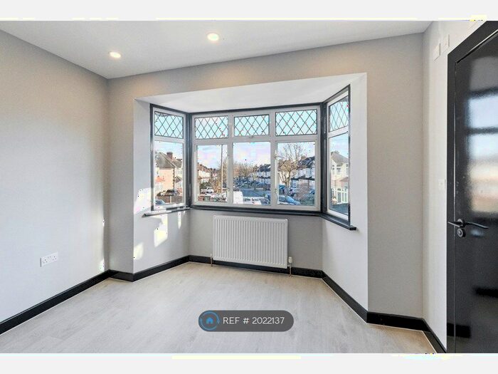 Studio To Rent In Taunton Close, Sutton, SM3